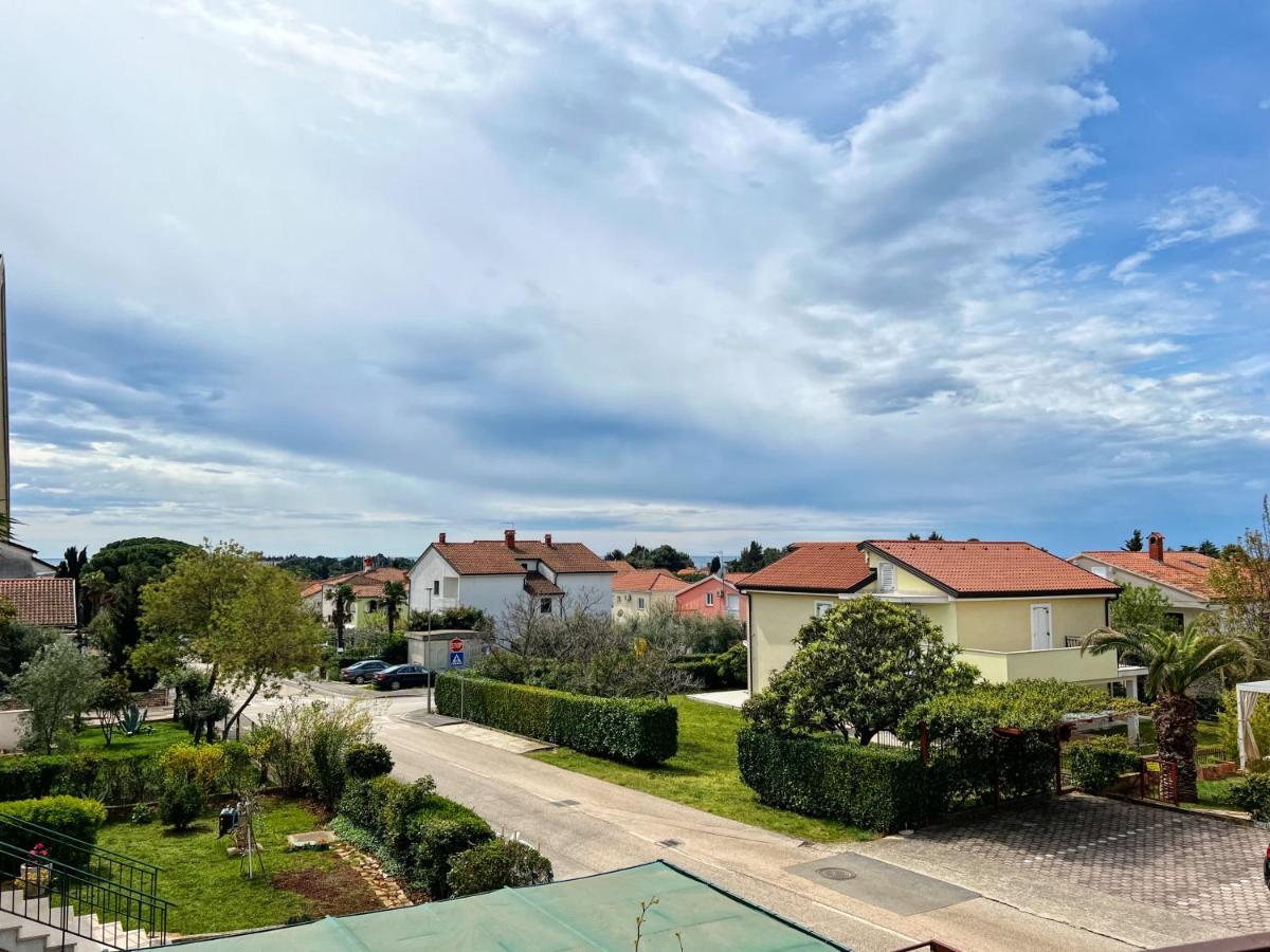 Apartments Valerian Novigrad Istria Exteriör bild
